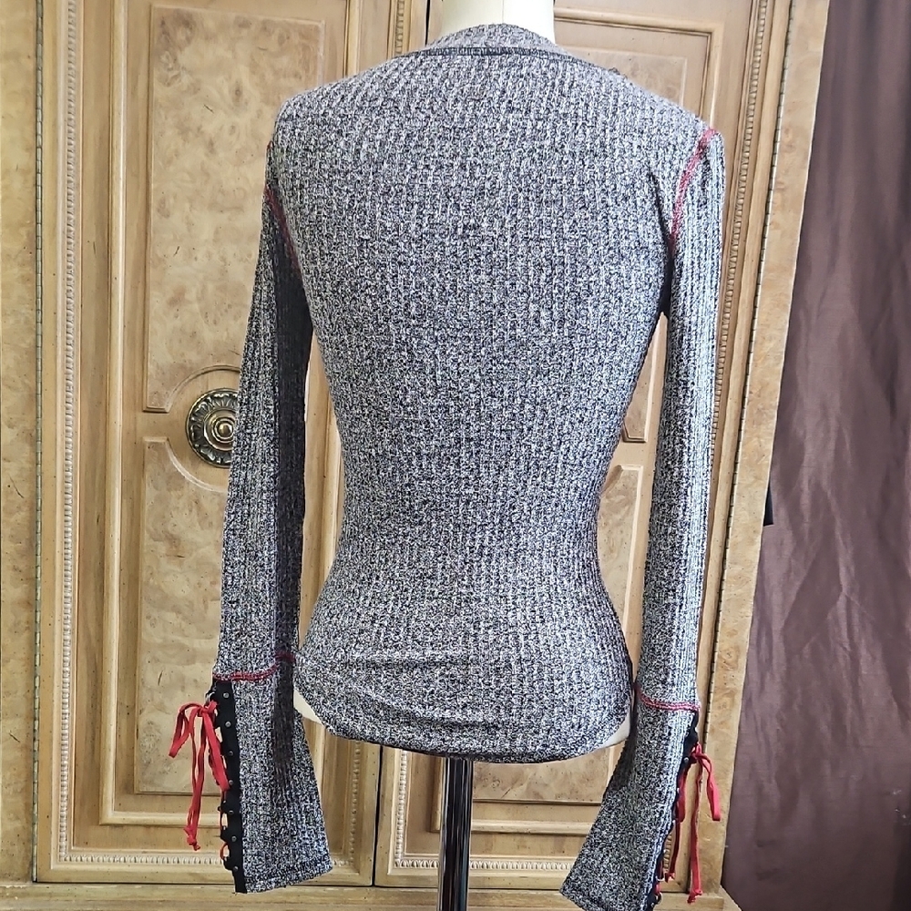 FP Movement by Free People Textured Gray Long Sleeve Top with Red Lacing Details - Picture 5 of 8